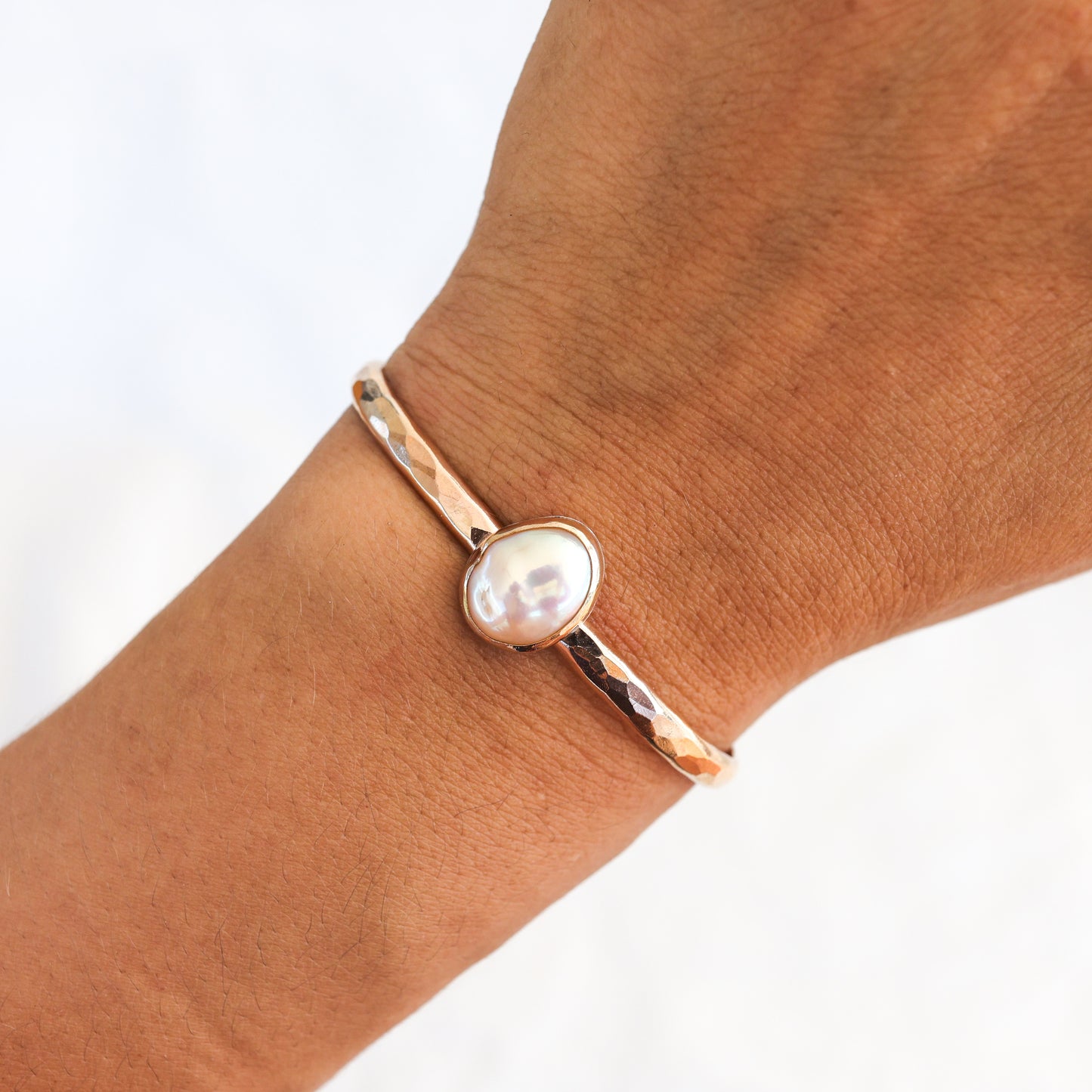 Gold White Edison Pearl Cuff