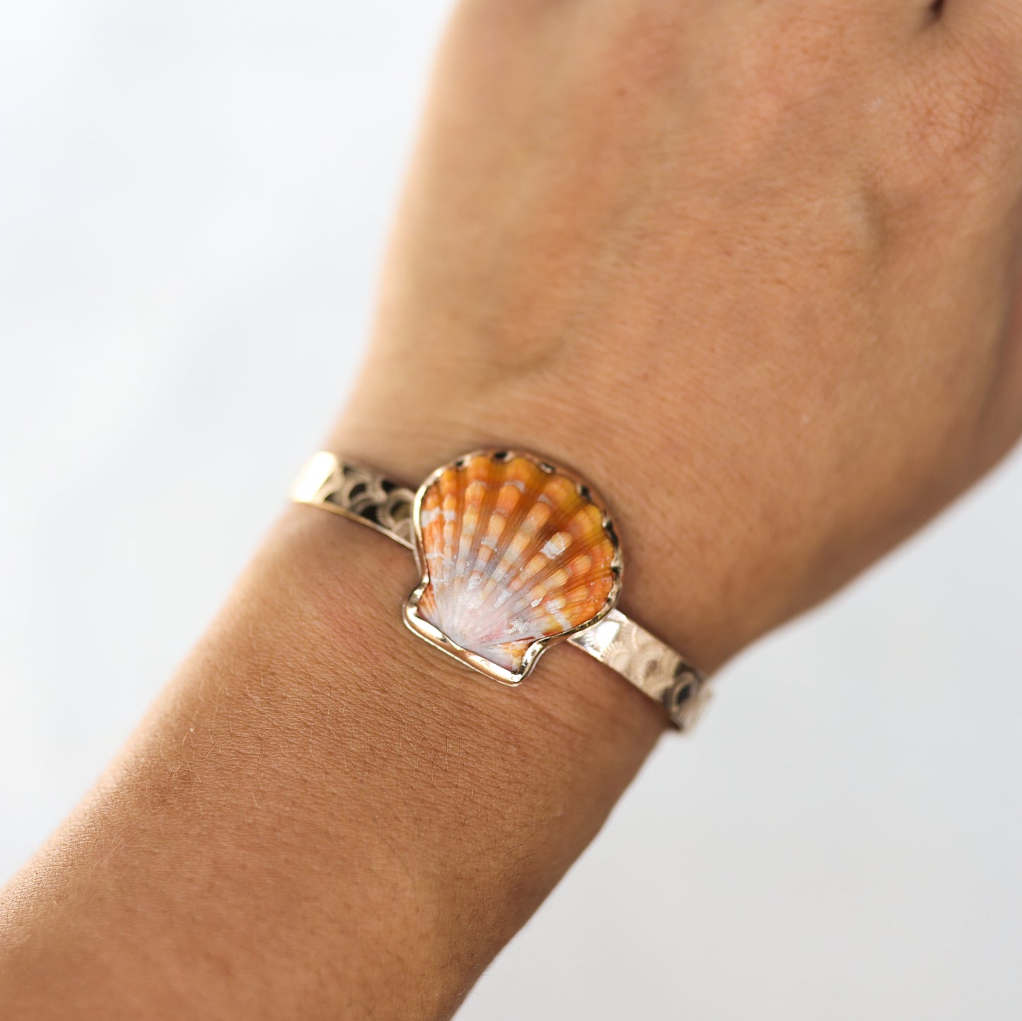 Gold Sunrise Shell Mermaid Cuff