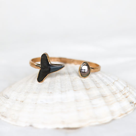 Gold Shark Tooth Tahitian Pearl Cuff